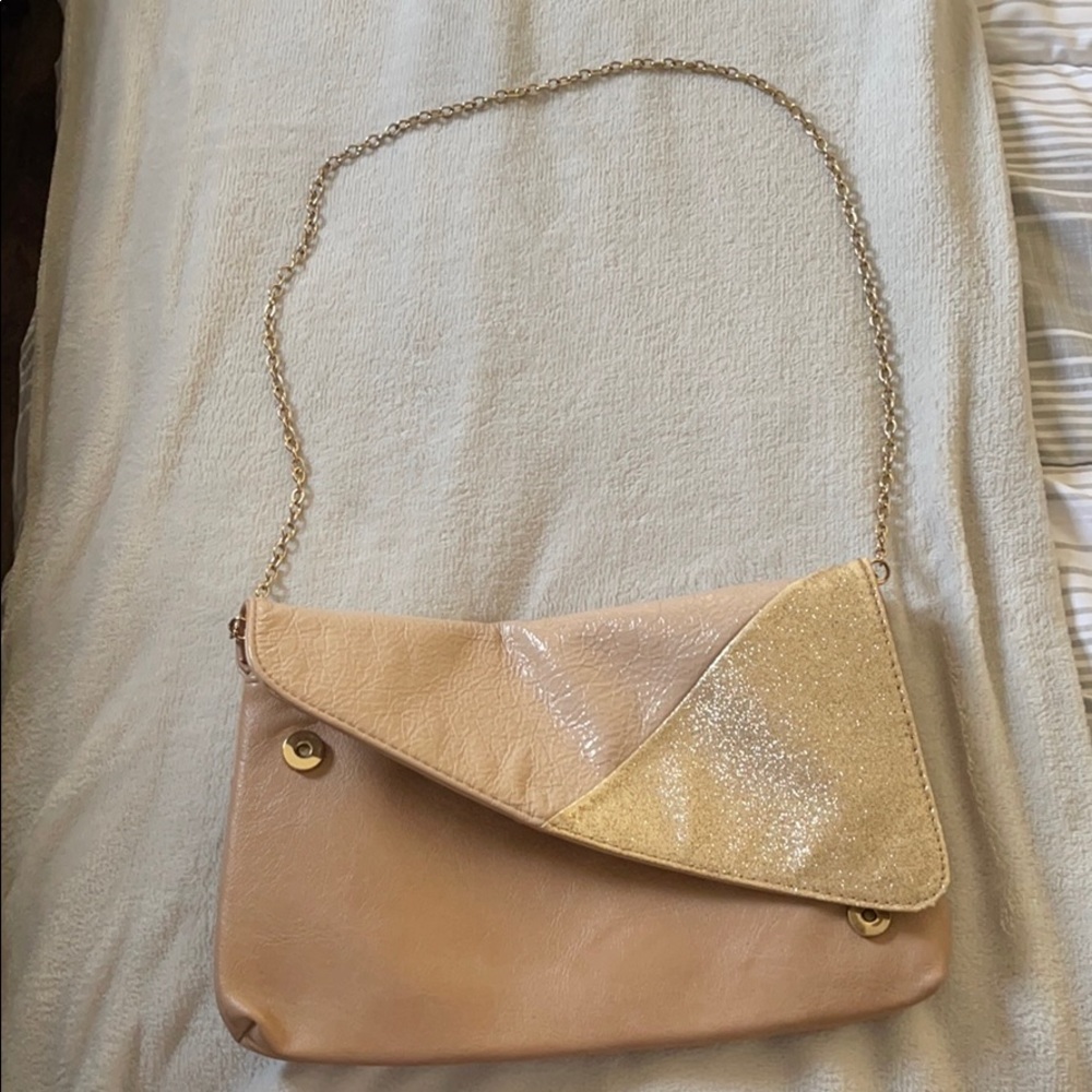 Also beige night life bag
